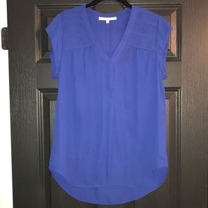 Sleevless/short sleeve top
